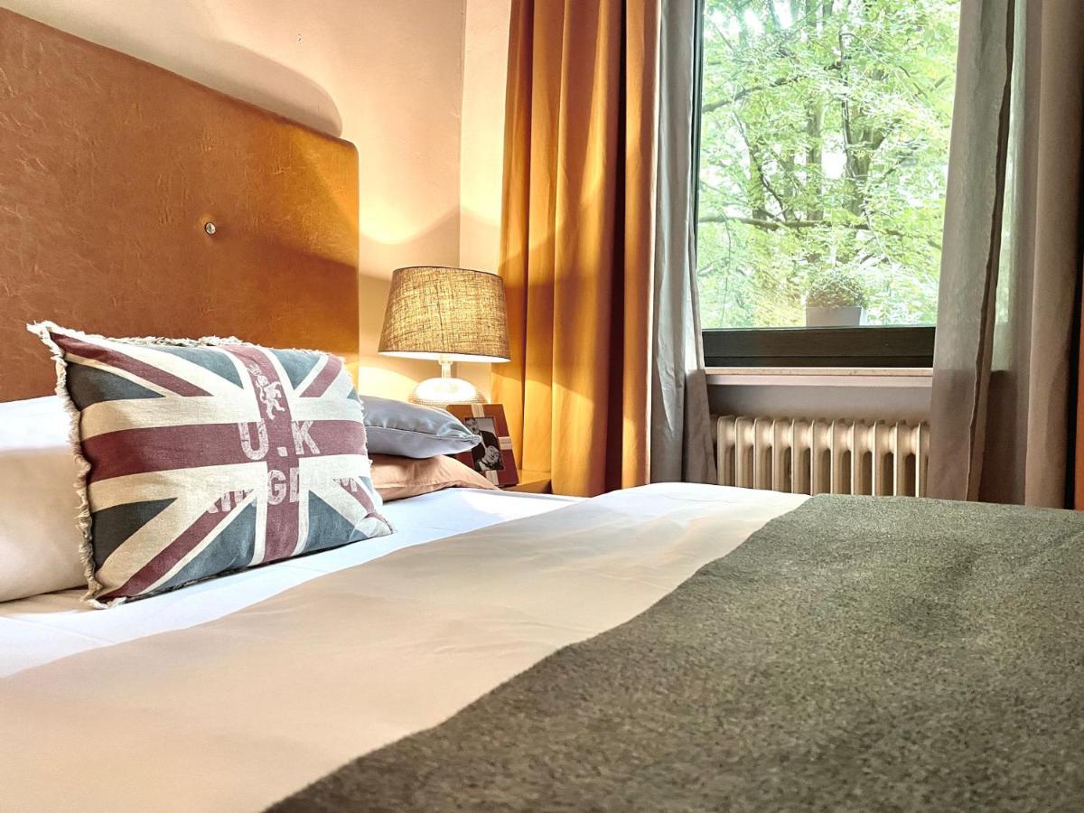 Hotel Am Volksgarten Düsseldorf Buitenkant foto